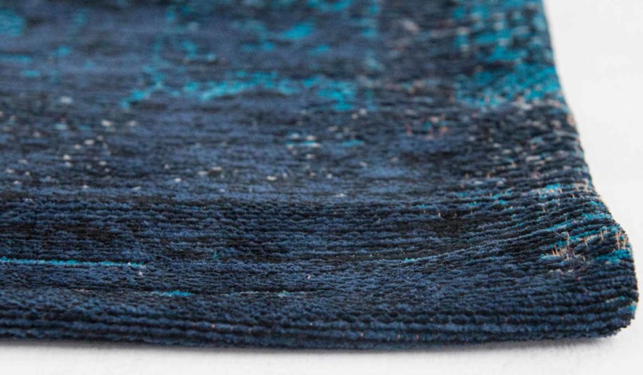Louis De Poortere carpet LX 8254 Fading World Medaillon Blue Night side