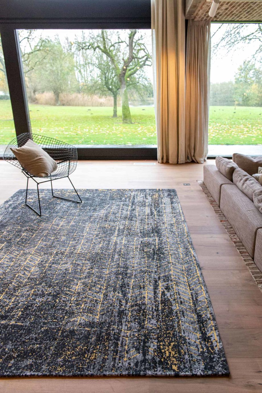 Louis De Poortere carpet LX 8422 Mad Men Broadway Glitter interior 4