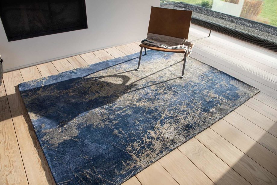 Louis De Poortere carpet LX 8629 Mad Men Cracks Abyss Blue interior 2