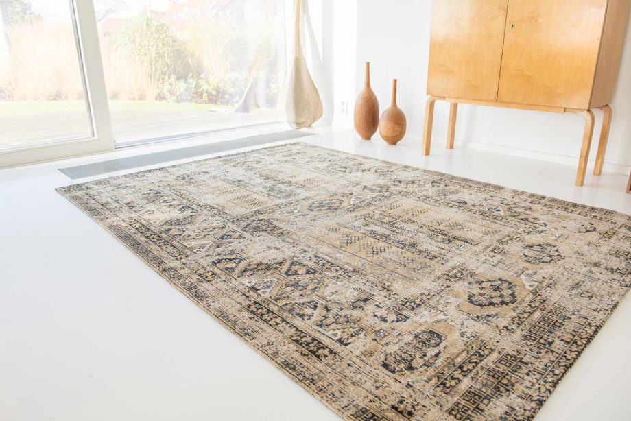 Louis De Poortere carpet LX 8720 Antiquarian Antique Hadschlu Agha Old Gold interior