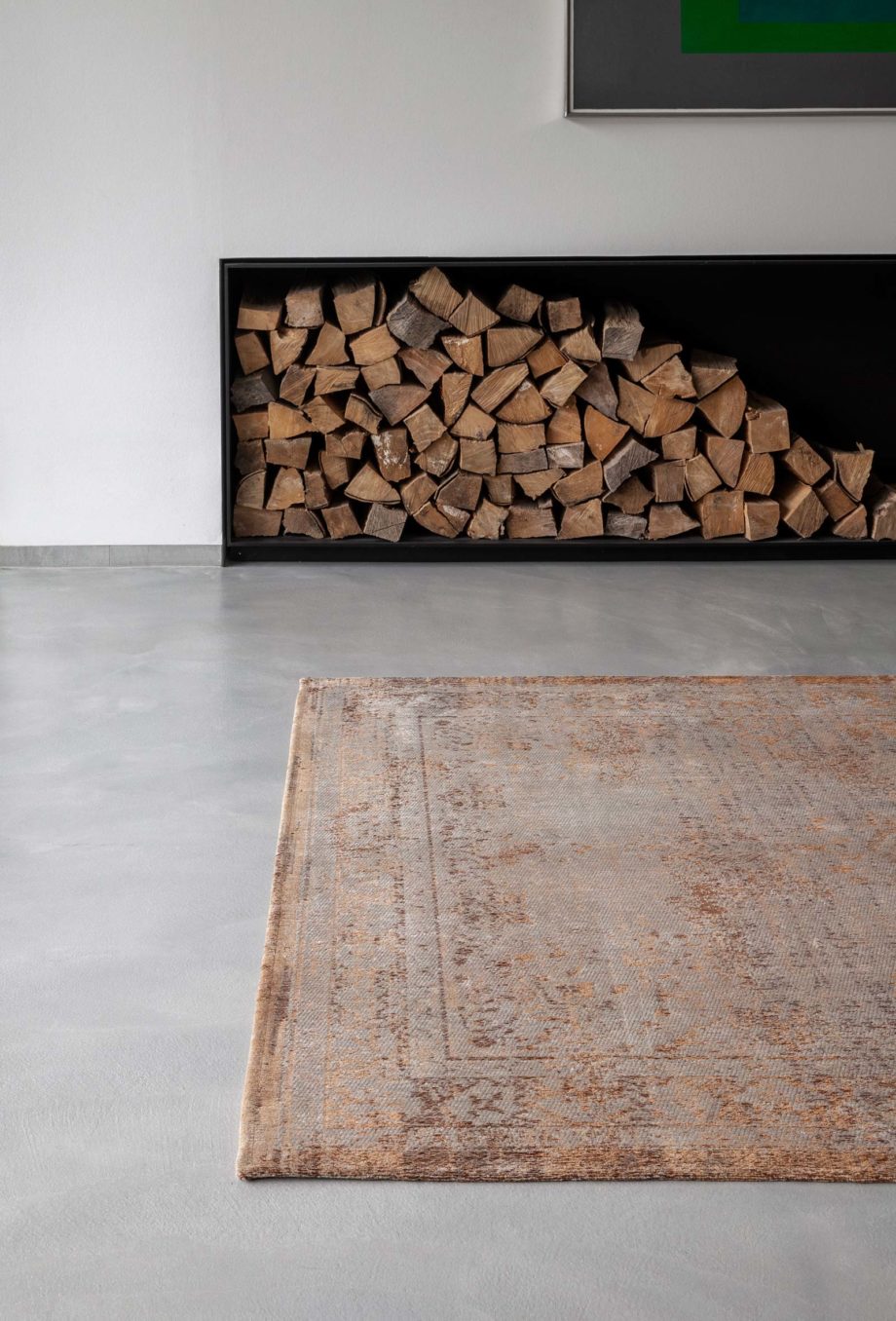 Louis De Poortere carpet LX 9067 Fading World Medallion Salmon interior 2