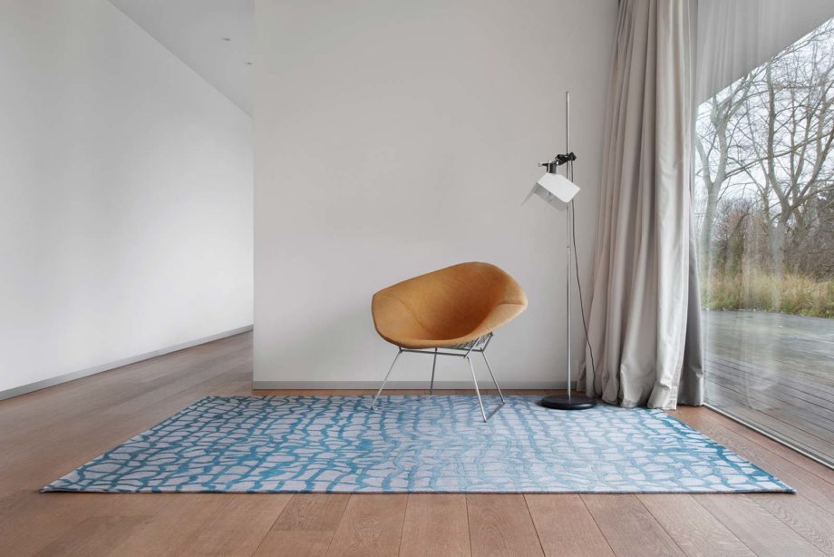 Louis De Poortere carpet LX 9203 Mad Men Dedalo Blue Marine interior 3