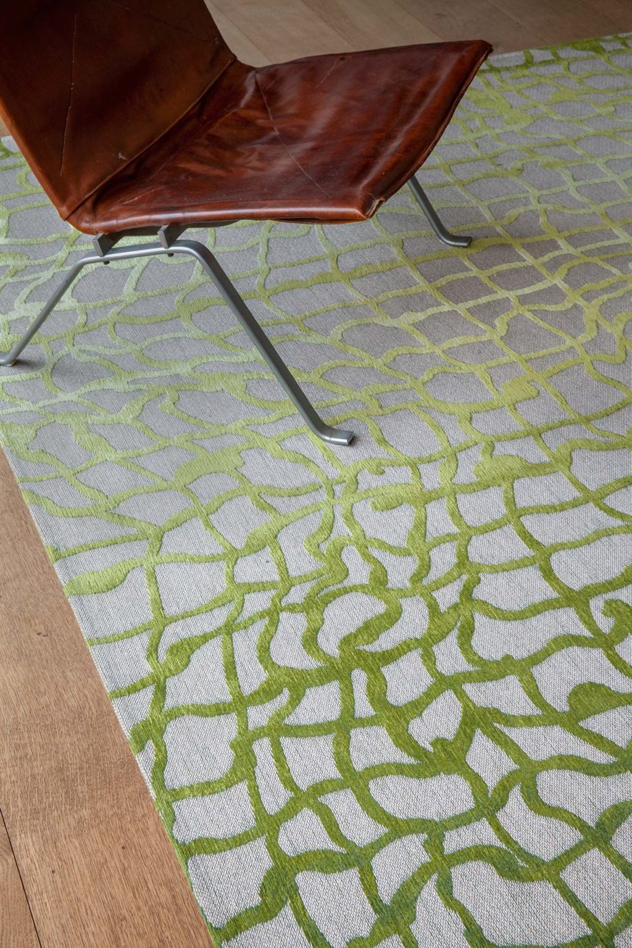Louis De Poortere carpet LX 9204 Mad Men Dedalo Republic Green interior 3