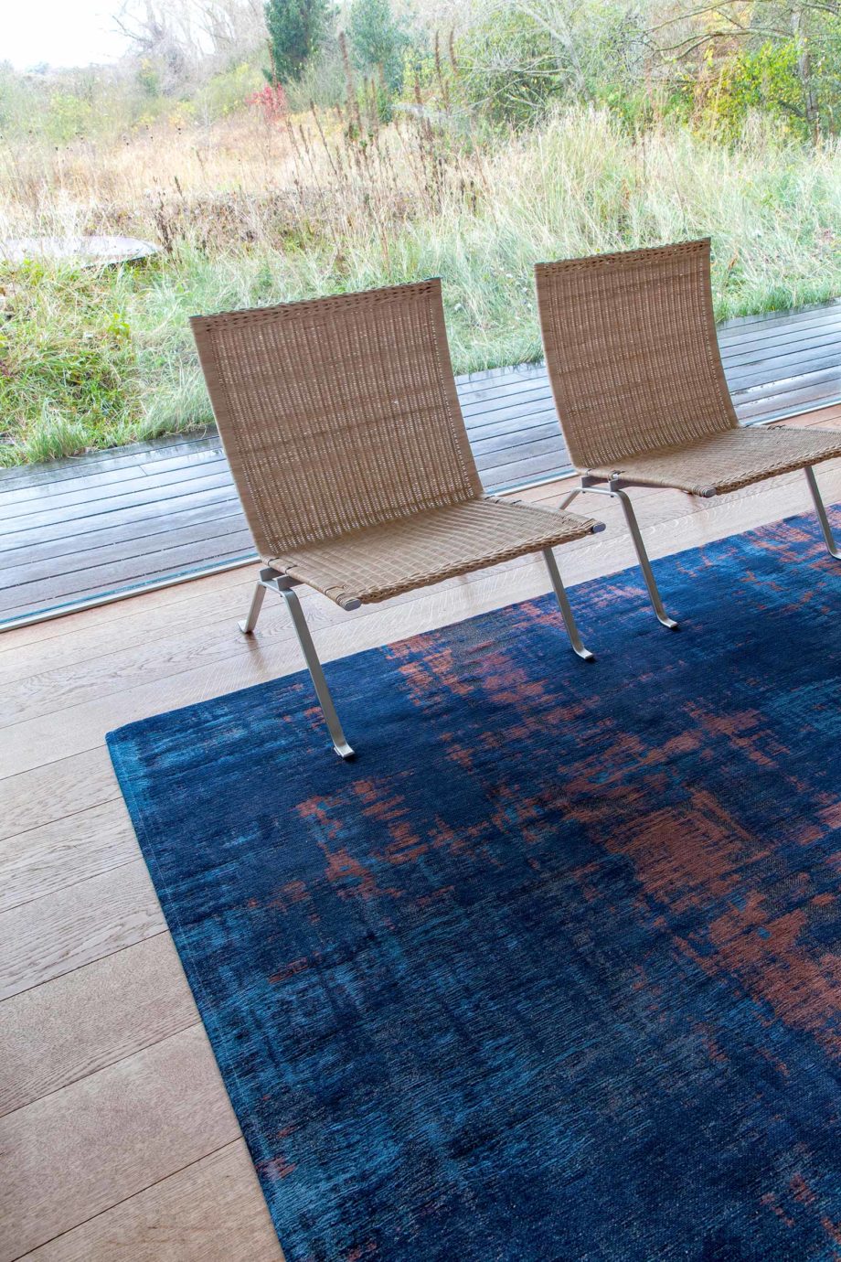Louis De Poortere carpet LX 9211 Atlantic Venetian Dust Sunset Blue interior 2
