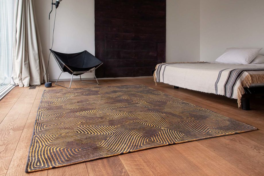 Louis De Poortere carpet LX 9227 Meditation Coral Black Gold interior 1