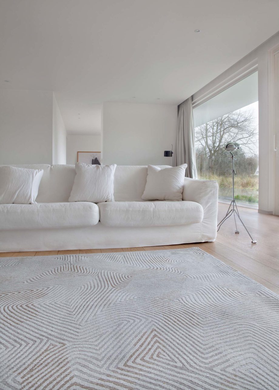 Louis De Poortere carpet LX 9228 Meditation Coral Oyster White interior 1