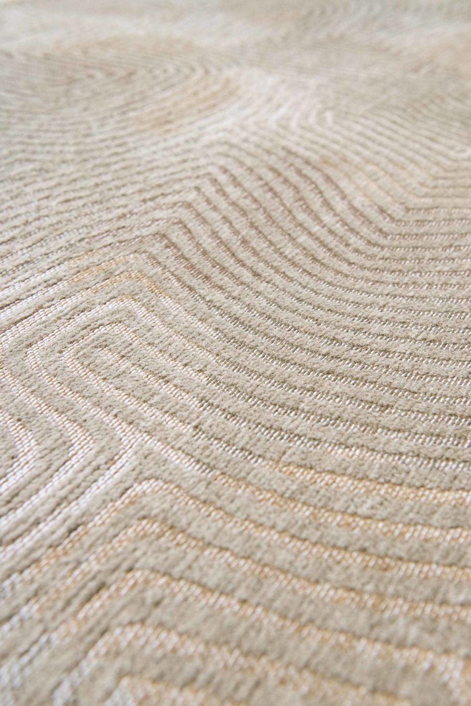 Louis De Poortere carpet LX 9229 Meditation Coral Shell Beige zoom 3