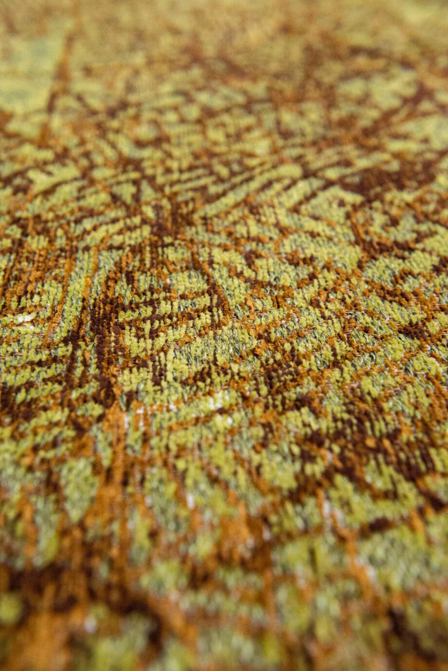 Louis De Poortere carpet Cities London 9320 Green Meadows zoom 1