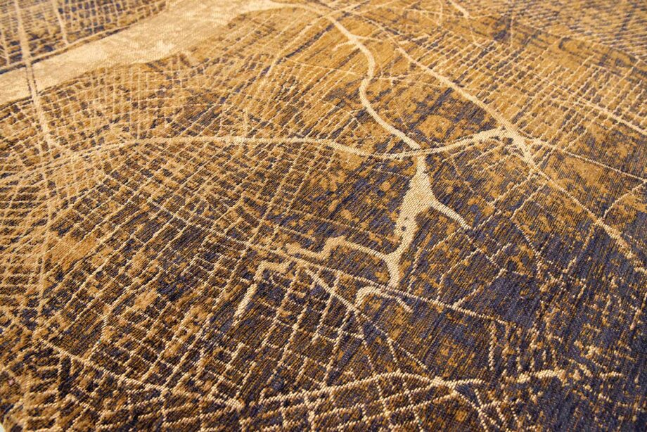 Louis De Poortere carpet Cities New York 9315 Gatsby Gold zoom 3