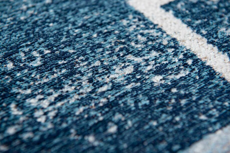 Louis De Poortere carpet Craft Lucia 9355 Ice Blue zoom 1