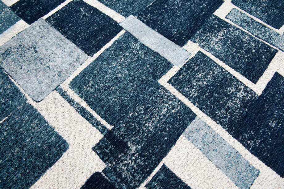 Louis De Poortere carpet Craft Lucia 9355 Ice Blue zoom 2