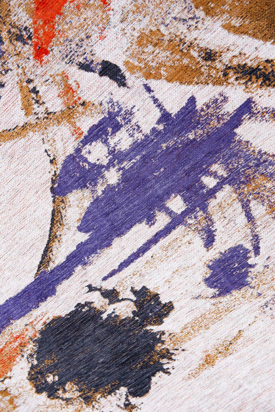 Louis De Poortere carpet Gallery Fresque 9342 Purple Game zoom 1