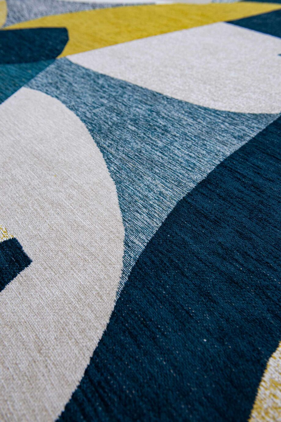 Louis De Poortere carpet Gallery Shapes 9369 Duck Song zoom 5