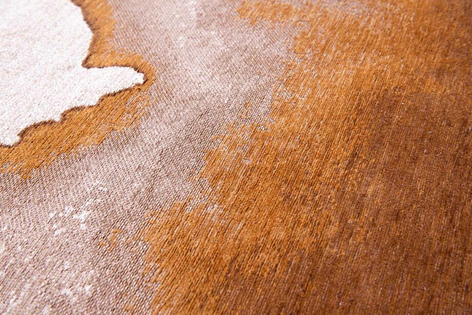 Louis De Poortere carpet Meditation Lagoon 9326 Chestnut zoom 2