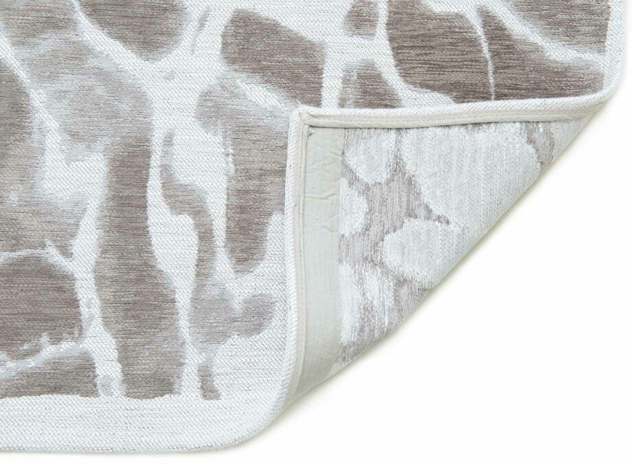 Louis De Poortere carpet Meditation Swim 9353 Grit back
