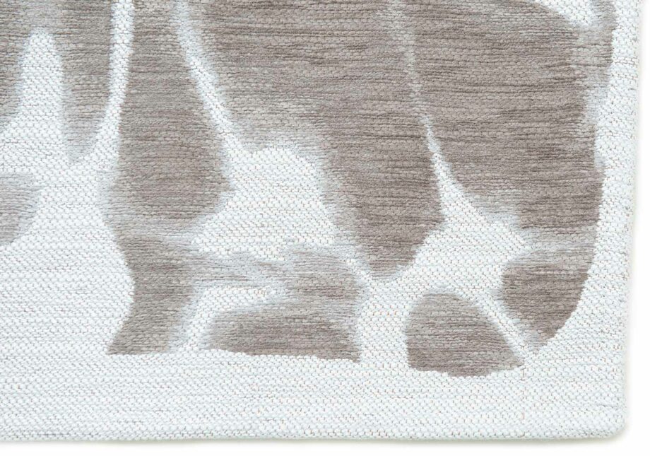 Louis De Poortere carpet Meditation Swim 9353 Grit corner