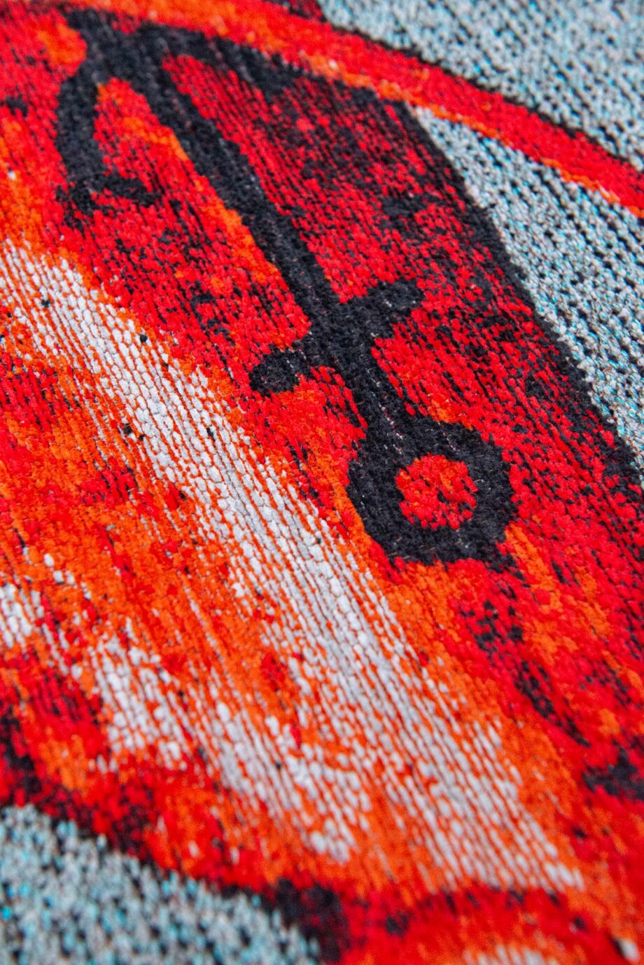 Louis De Poortere carpet Pop 9389 Steam Red zoom 1