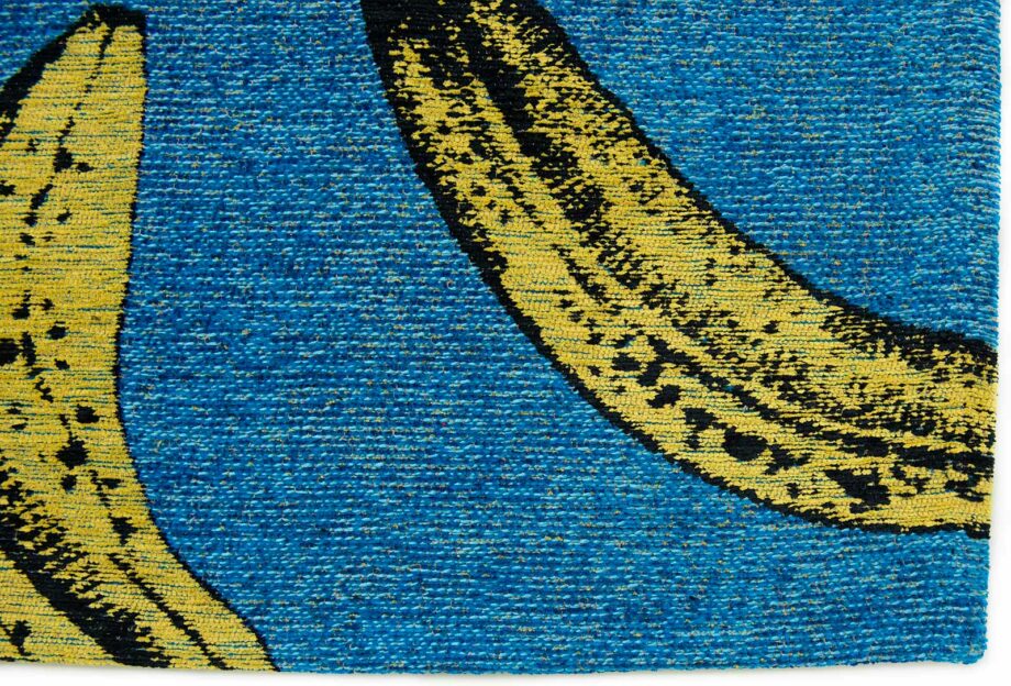 Louis De Poortere carpet Pop 9394 California Blue corner