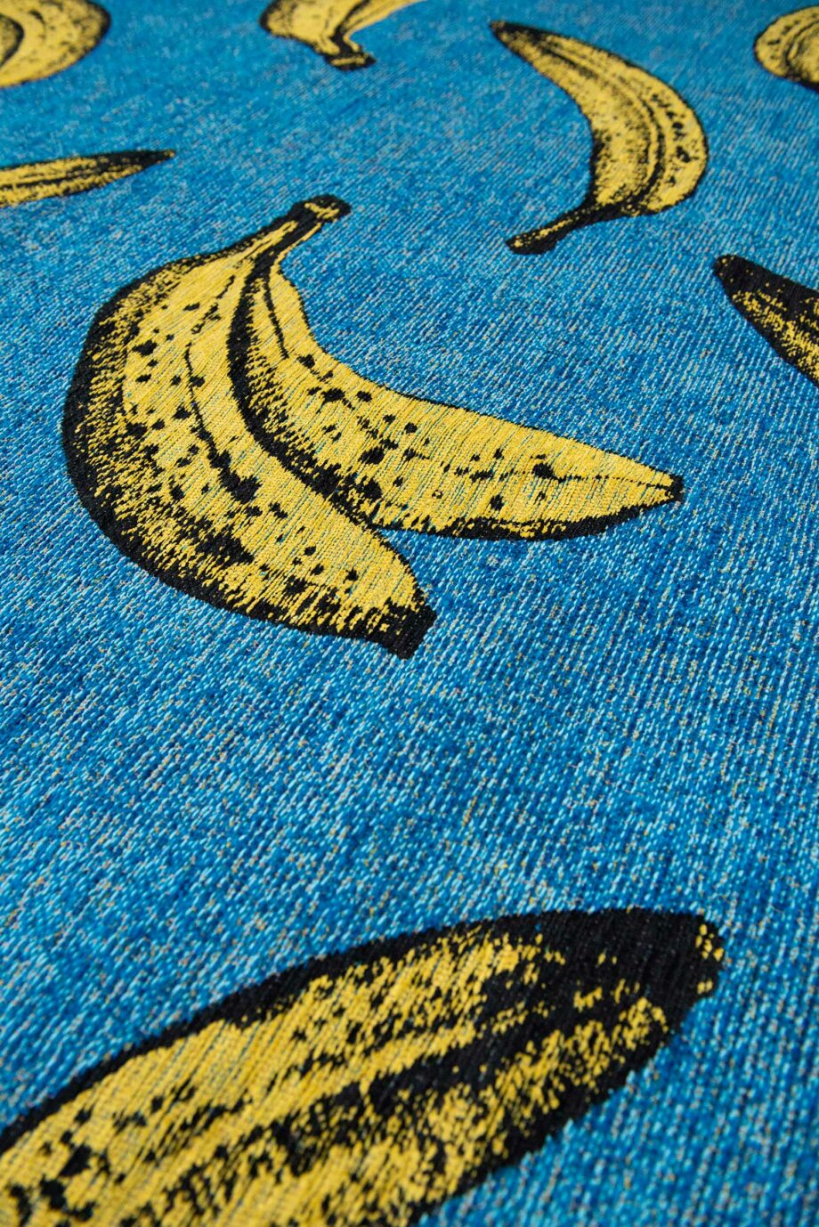 Louis De Poortere carpet Pop 9394 California Blue zoom 2