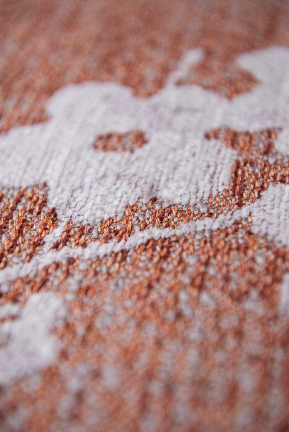 Louis De Poortere carpet Sakura 9371 Copper Pink zoom 1