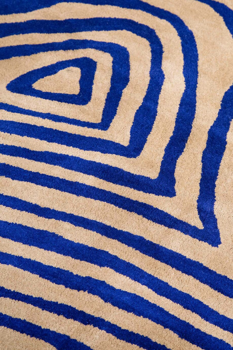 Brink Campman Decor Groove Electric Blue 97708 interior 3