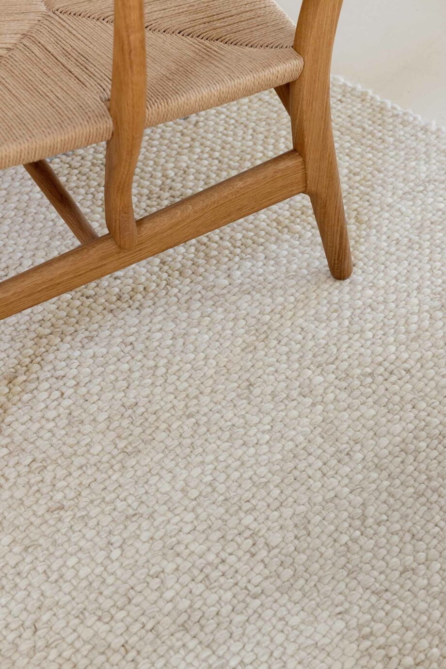 Brink Campman Craft Matter Plain Warm White 049106 interior B