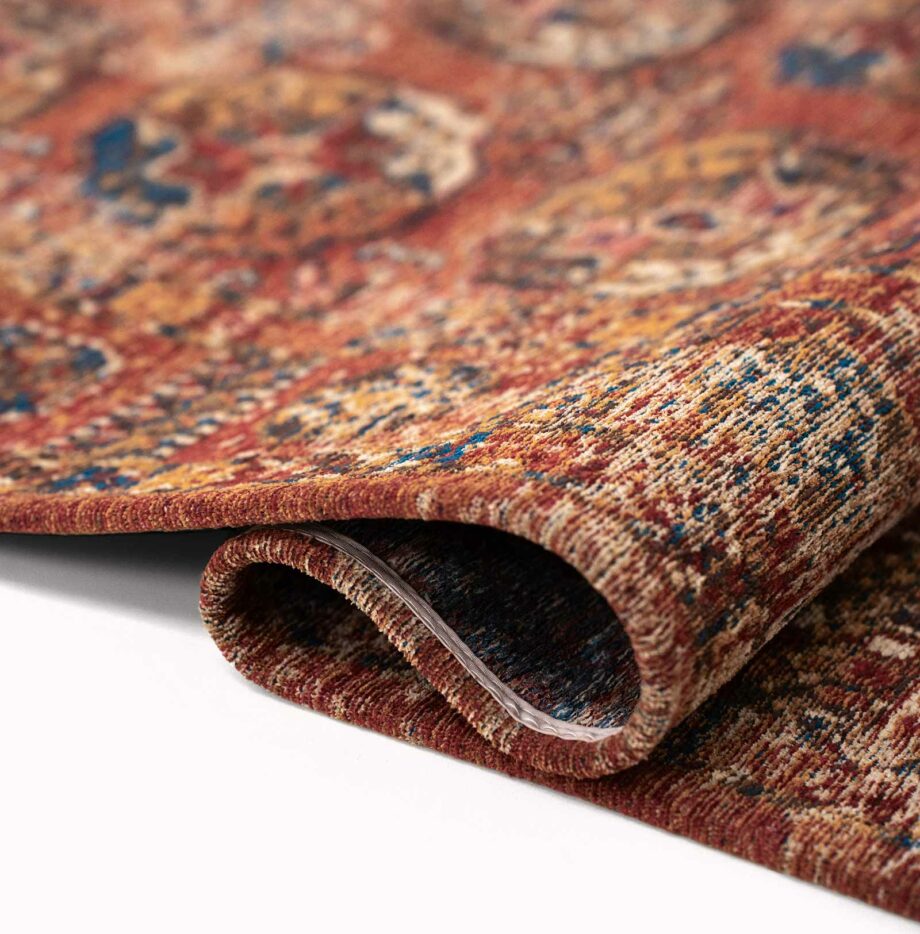Louis De Poortere carpet Antiquarian Kasak 9841 Aksou fold