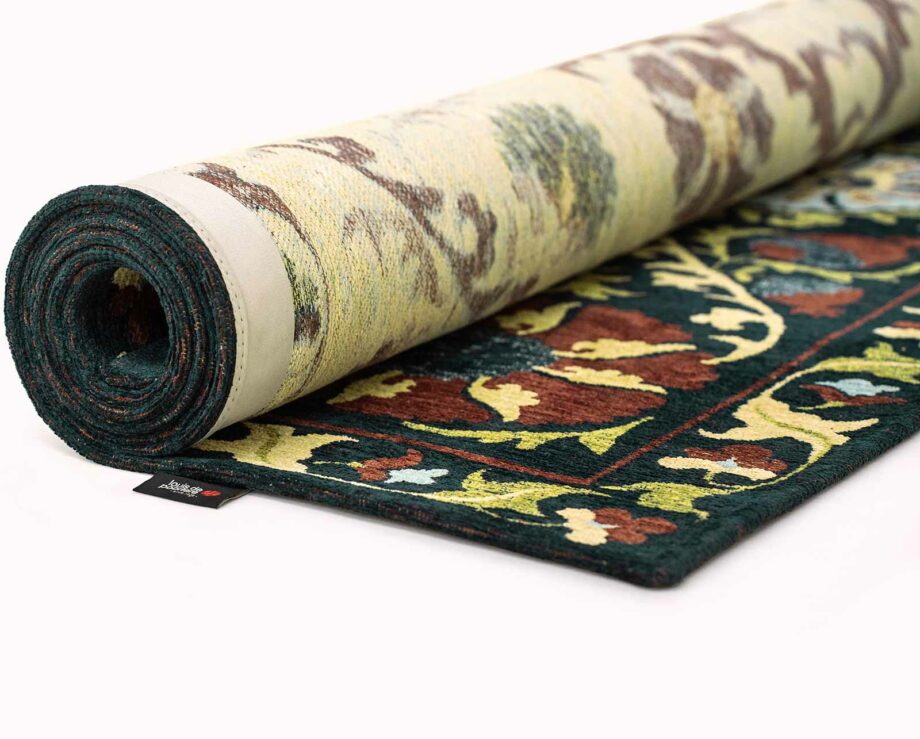 Louis De Poortere carpet Antiquarian Suzani 9729 Bavaria roll