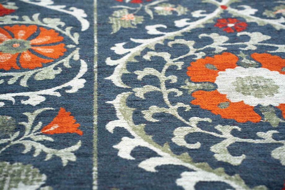 Louis De Poortere carpet Antiquarian Suzani 9730 Nordic zoom 4