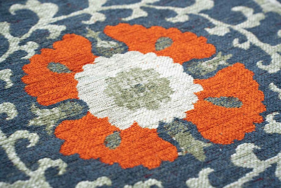 Louis De Poortere carpet Antiquarian Suzani 9730 Nordic zoom 5
