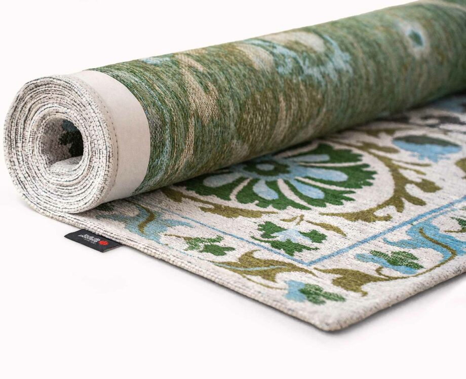 Louis De Poortere carpet Antiquarian Suzani 9732 Slavia roll