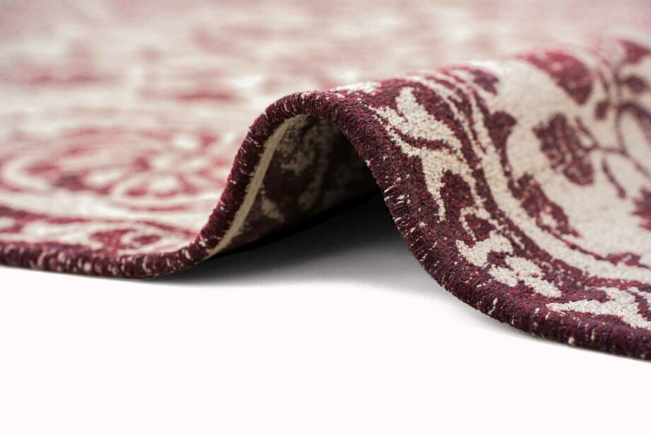 Louis De Poortere carpet Antiquarian Suzani 9734 Zephyr upfold