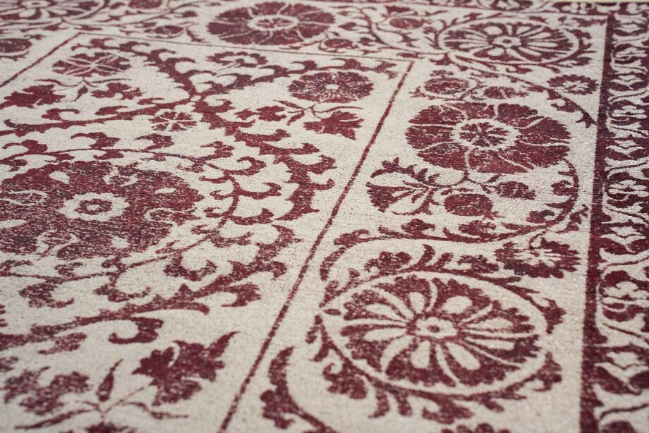 Louis De Poortere carpet Antiquarian Suzani 9734 Zephyr zoom 5