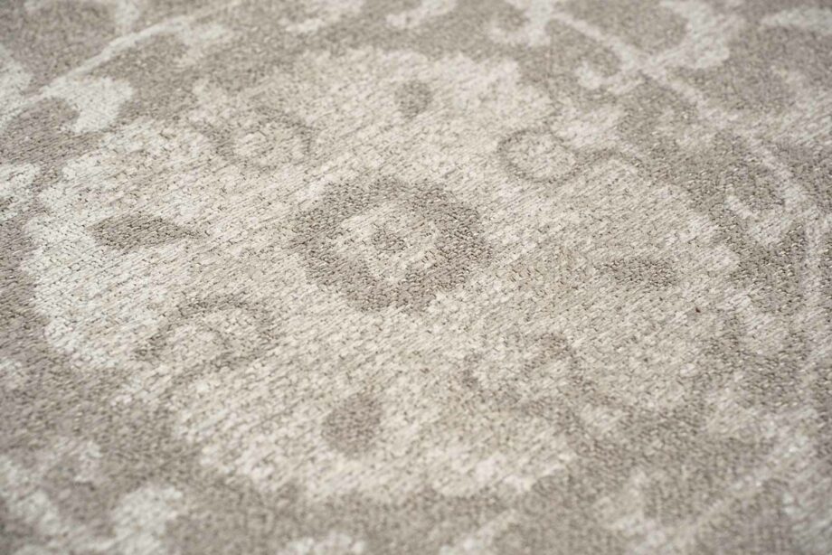Louis De Poortere carpet Antiquarian Suzani 9846 Boree zoom 3