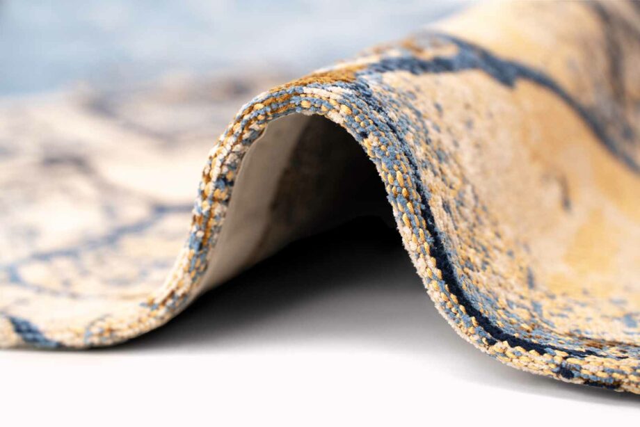 Louis De Poortere carpet Cities Dubai 9698 Gold Sea upfold