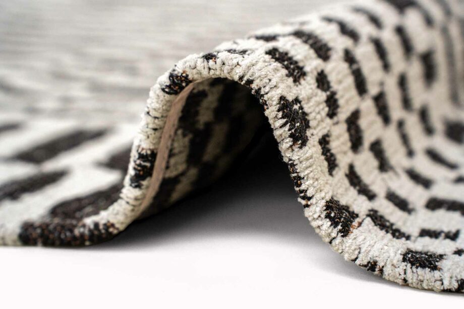 Louis De Poortere carpet Structures Berber 9651 Caidal upfold