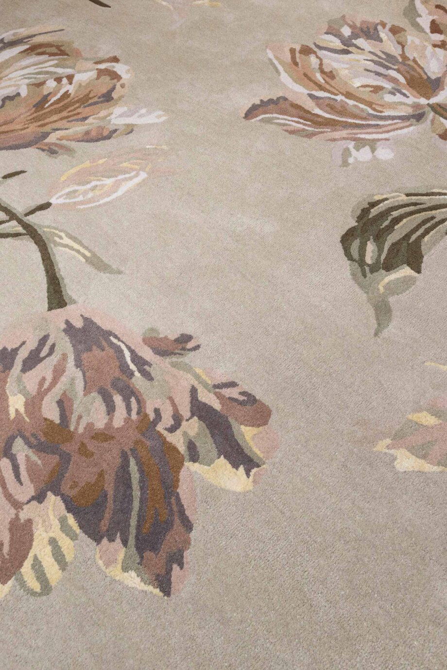 Laura Ashley Gosford round Natural Sage Green 081307 interior B